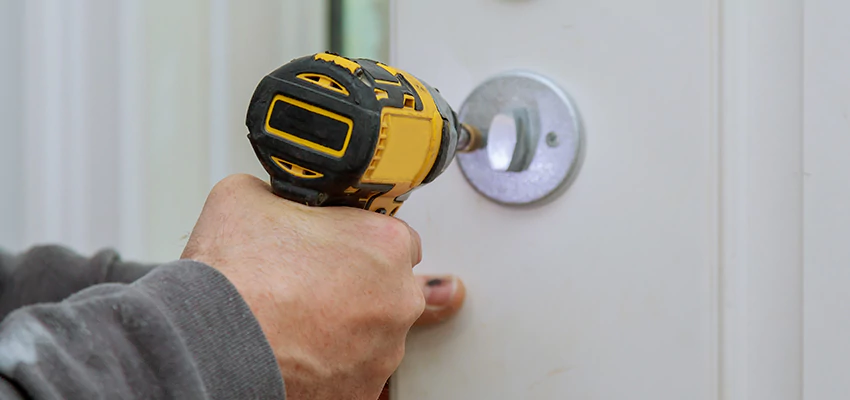 Street Locksmith For Smart Lock Repair in Romeoville, IL