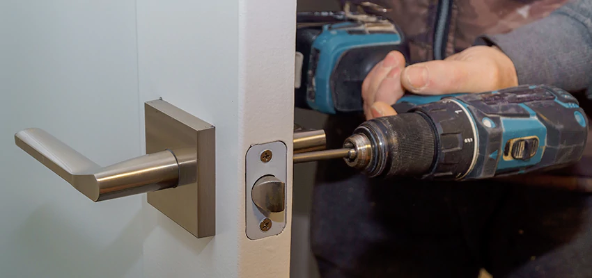 Broken Door Handle Lock Repair in Romeoville, Illinois